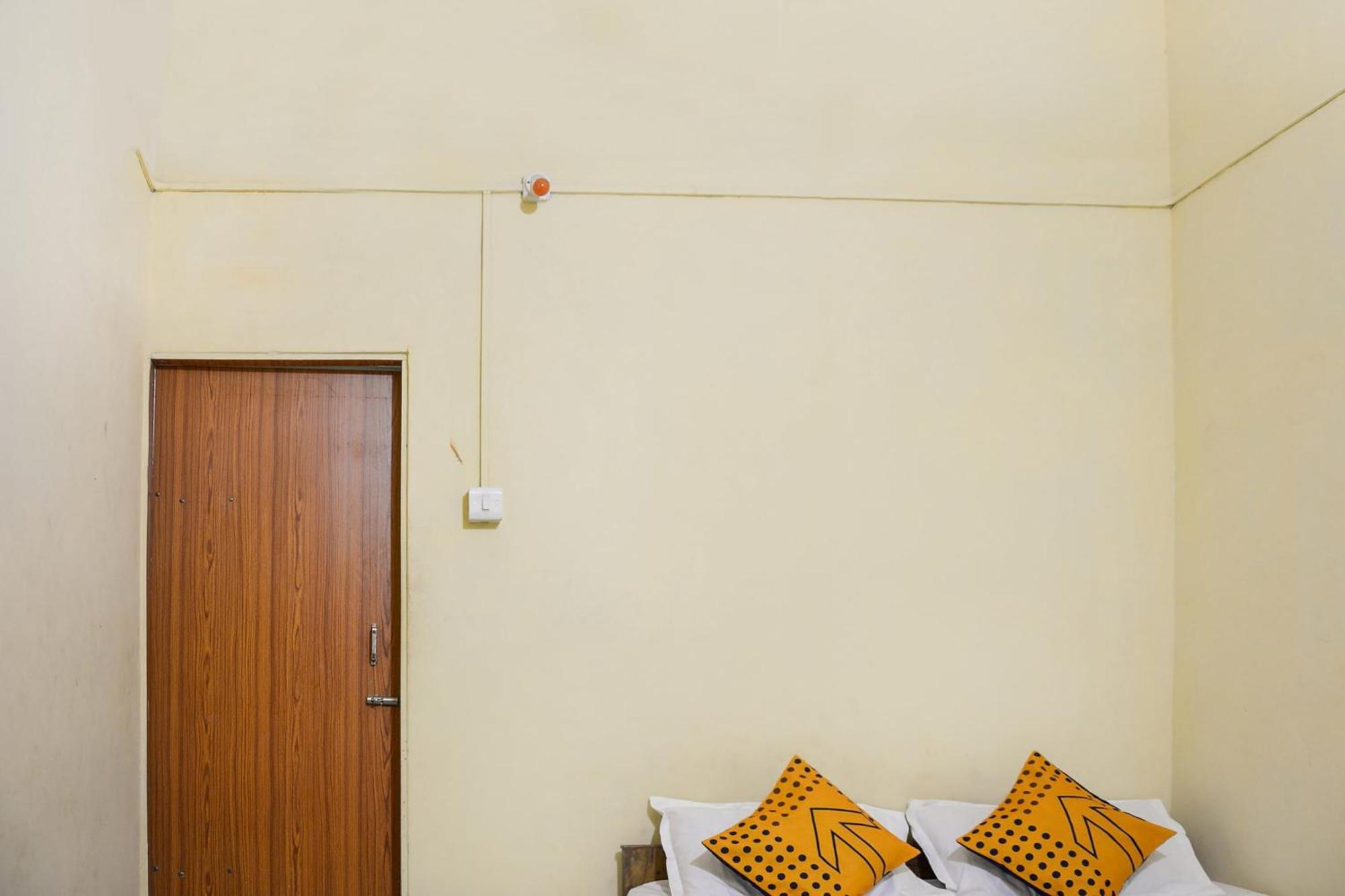 Hotel O Flagship The Residence Inn Brahmapur Екстериор снимка